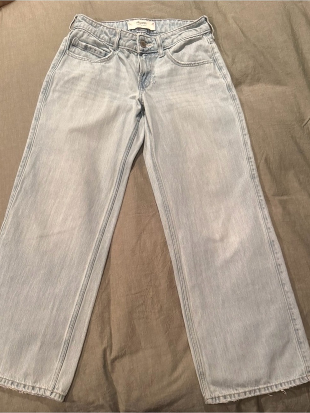 Light Wash Women’s Jeans - hollister